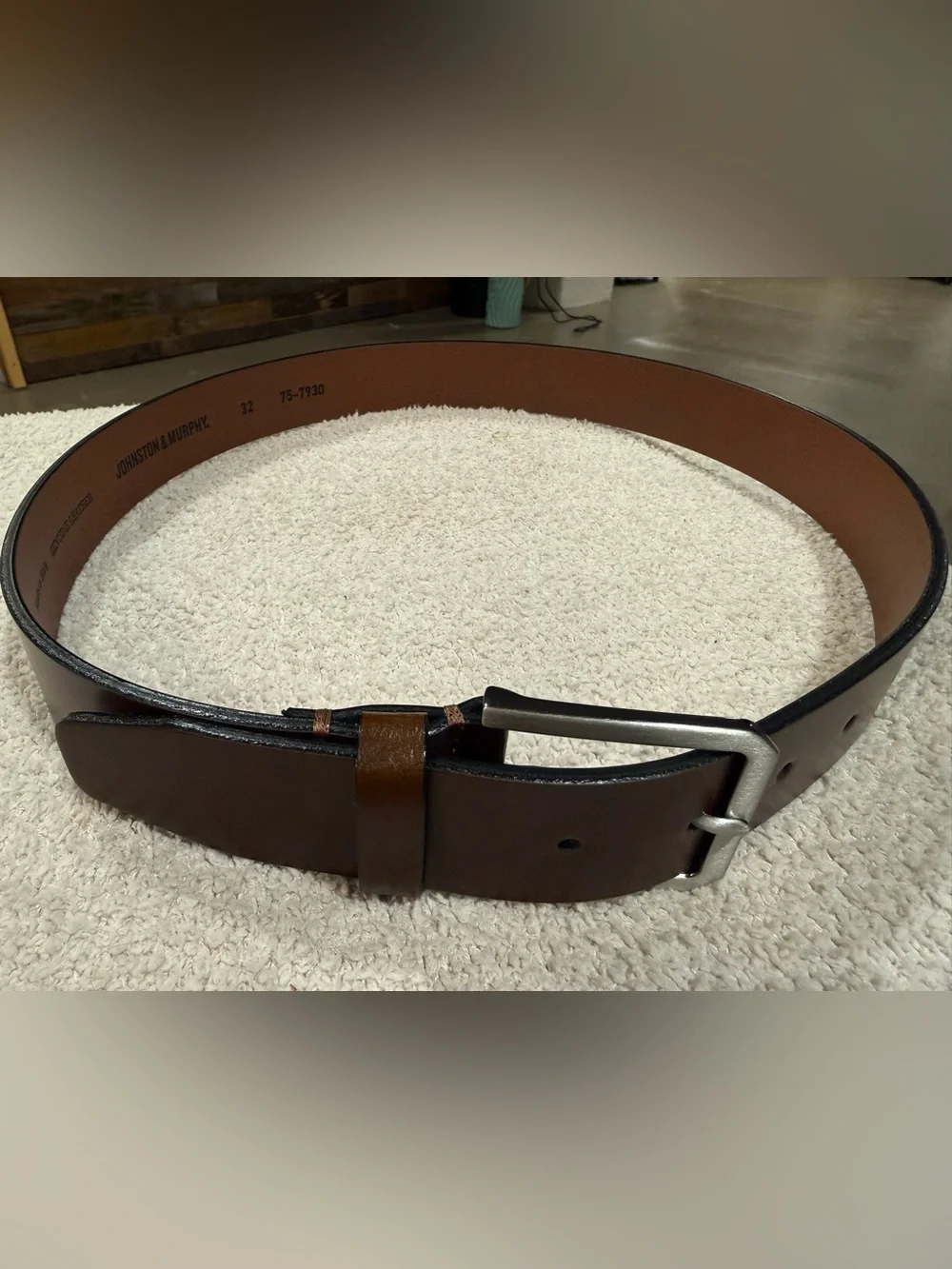 Johnston & Murphy Dark Brown Leather Men’s Belt with Silver Buckle Size 32